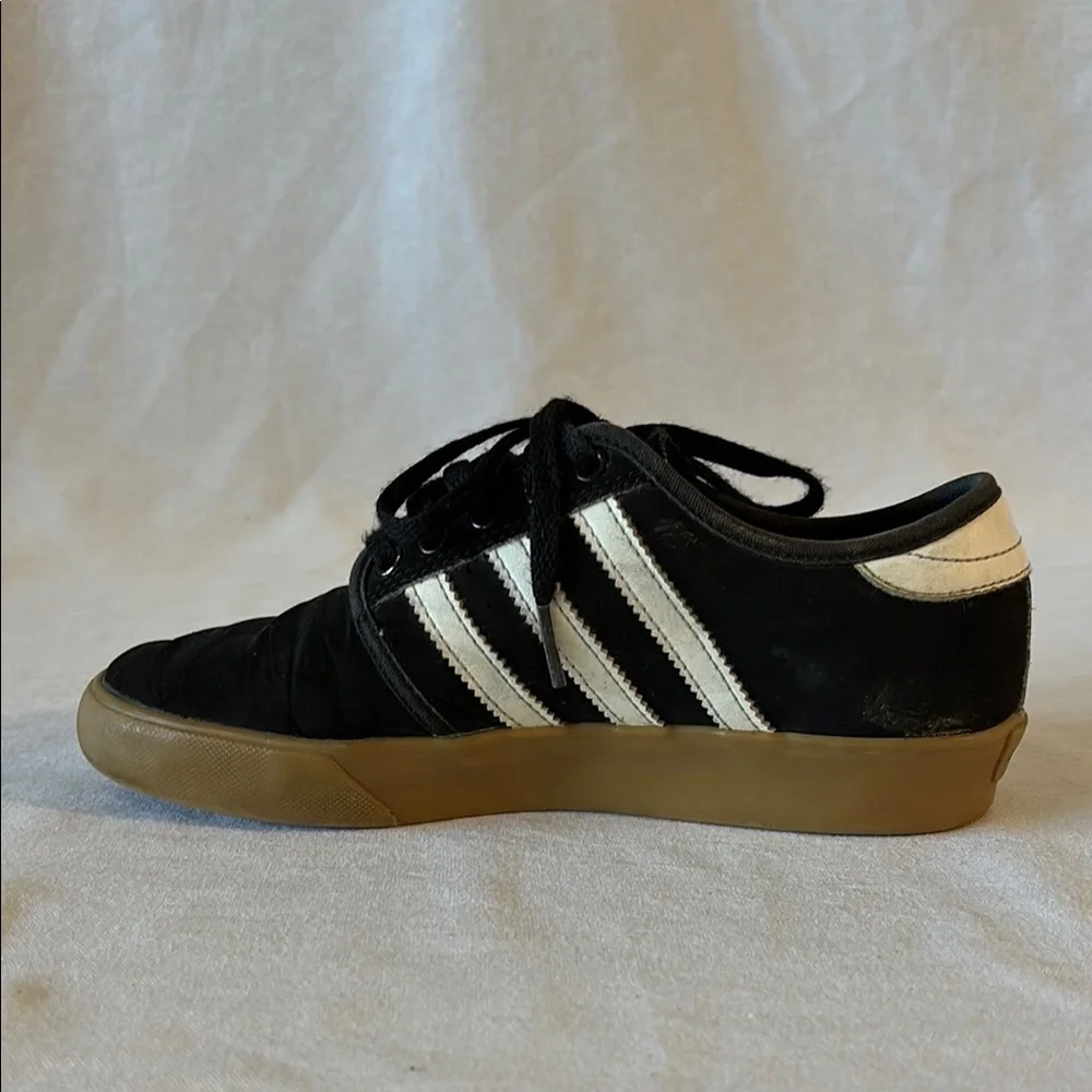 Adidas Black and White Low-Top Sneakers with Signature Stripes SIZE 4